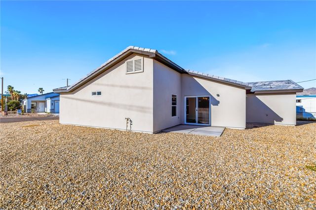 1806 Rollando Drive, Bullhead City, AZ 86442