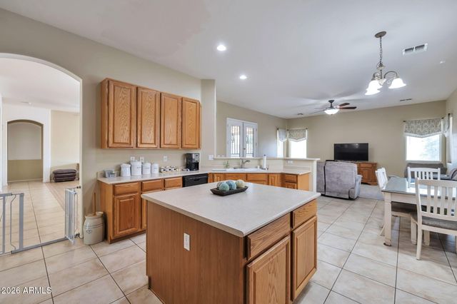 8807 W CAROLE Lane, Glendale, AZ 85305