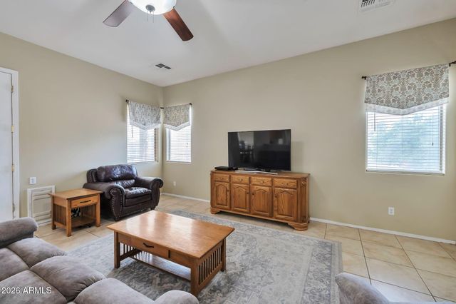 8807 W CAROLE Lane, Glendale, AZ 85305