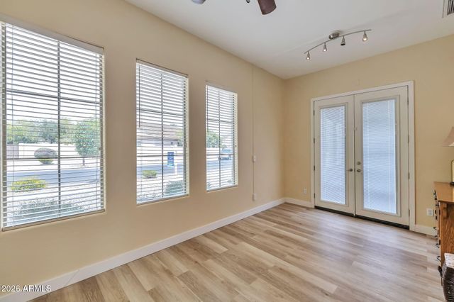 8807 W CAROLE Lane, Glendale, AZ 85305