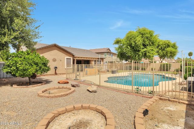 8807 W CAROLE Lane, Glendale, AZ 85305
