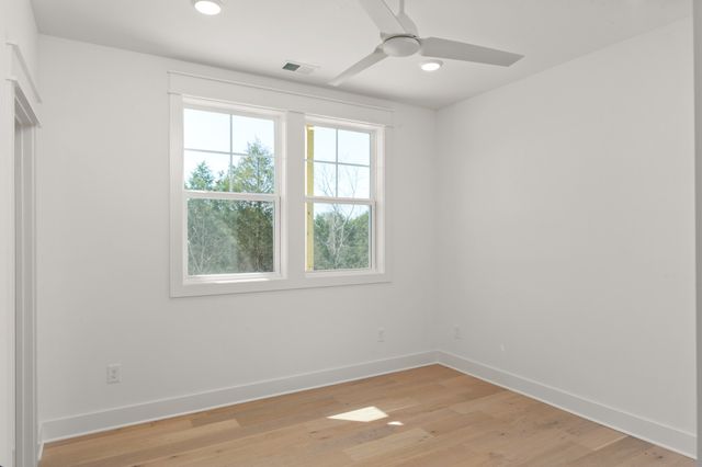 86 Simmons Cir, Winchester, TN 37398