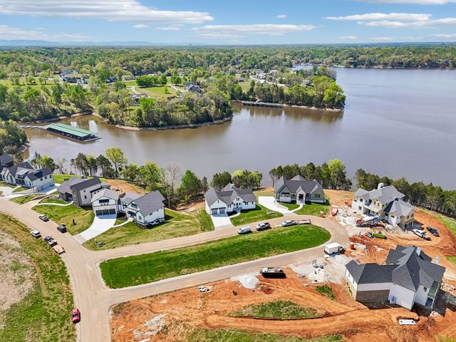 86 Simmons Cir, Winchester, TN 37398