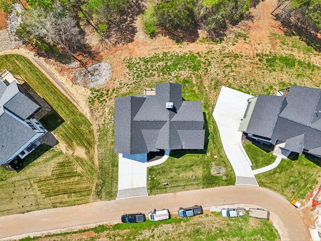 86 Simmons Cir, Winchester, TN 37398