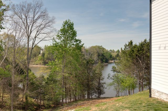 86 Simmons Cir, Winchester, TN 37398