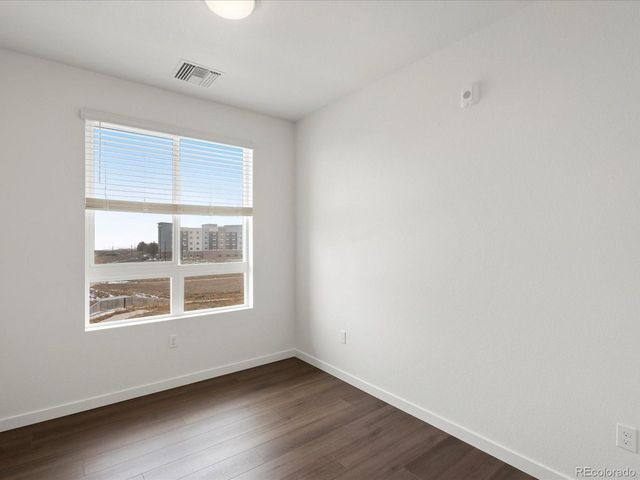 6153 N Ceylon St 3-304, Denver, CO 80249