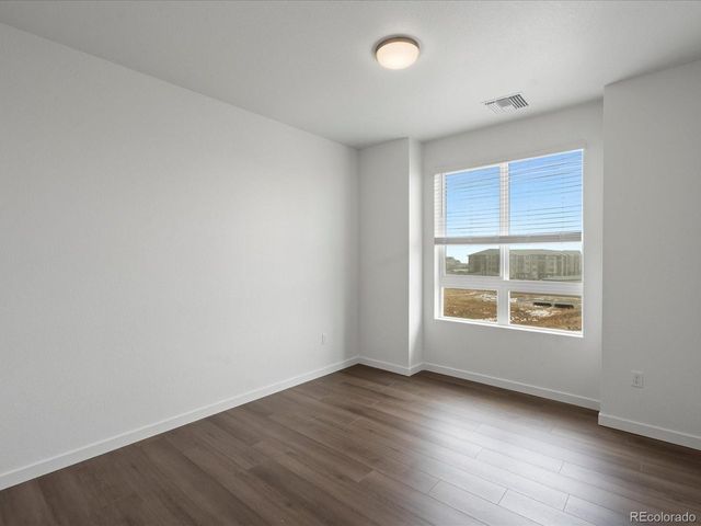 6153 N Ceylon St 3-304, Denver, CO 80249