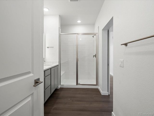6153 N Ceylon St 3-304, Denver, CO 80249