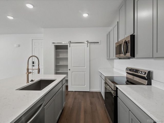 6153 N Ceylon St 3-304, Denver, CO 80249