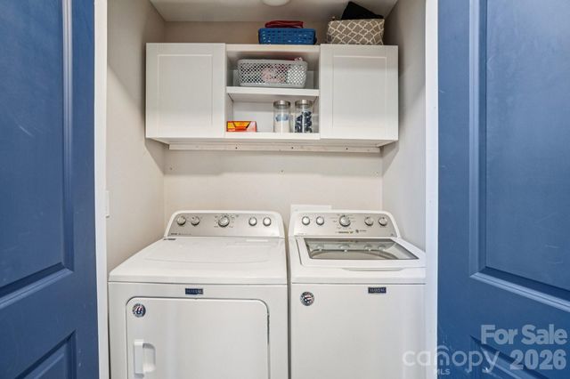 178 Rowe Court, Hendersonville, NC 28792