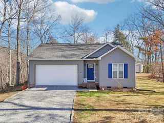 178 Rowe Court, Hendersonville, NC 28792