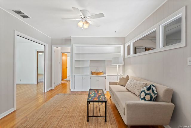 2010 Edgehill, San Antonio, TX 78209