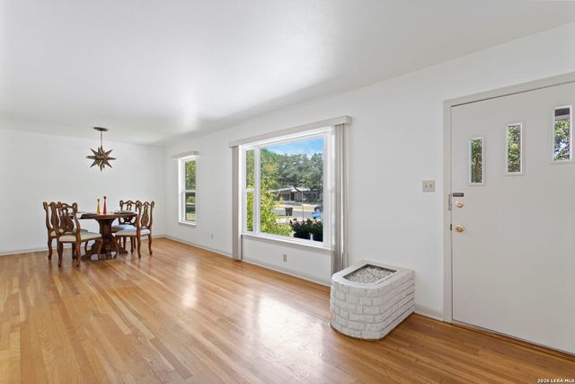 2010 Edgehill, San Antonio, TX 78209