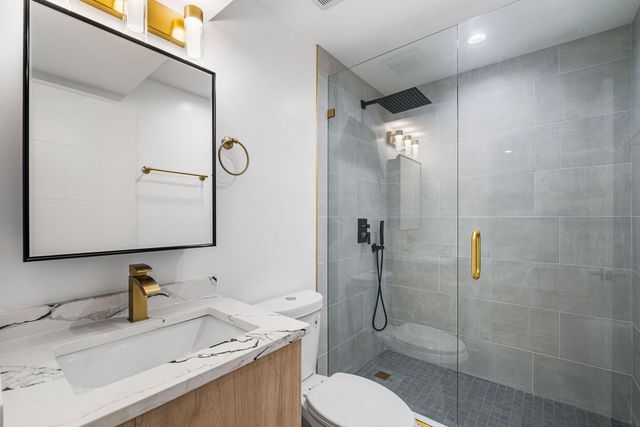 2204 N Kildare Avenue, Chicago, IL 60639