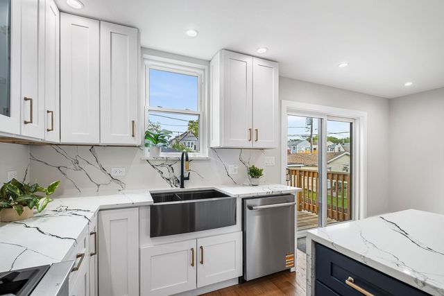 2204 N Kildare Avenue, Chicago, IL 60639