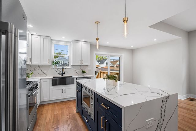 2204 N Kildare Avenue, Chicago, IL 60639