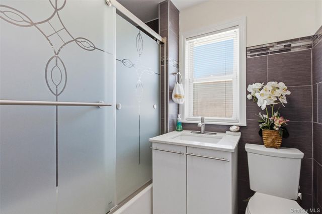 620 S 9th Avenue, Mount Vernon, NY 10550