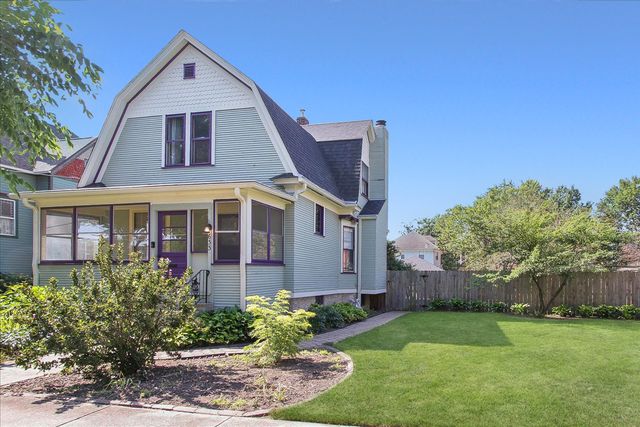 633 Lillie Street, Elgin, IL 60120