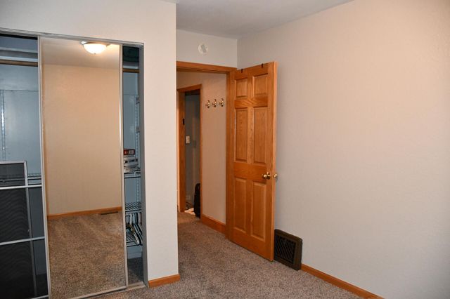 321 Tindolph Avenue N, Thief River Falls, MN 56701