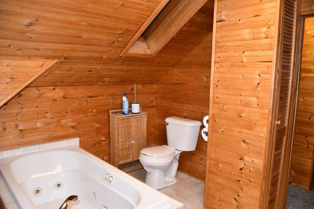 321 Tindolph Avenue N, Thief River Falls, MN 56701