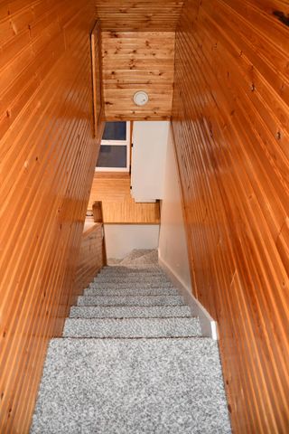 321 Tindolph Avenue N, Thief River Falls, MN 56701