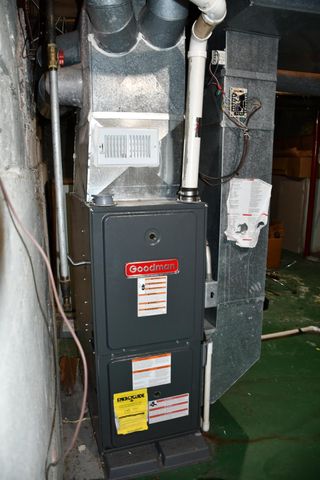 321 Tindolph Avenue N, Thief River Falls, MN 56701