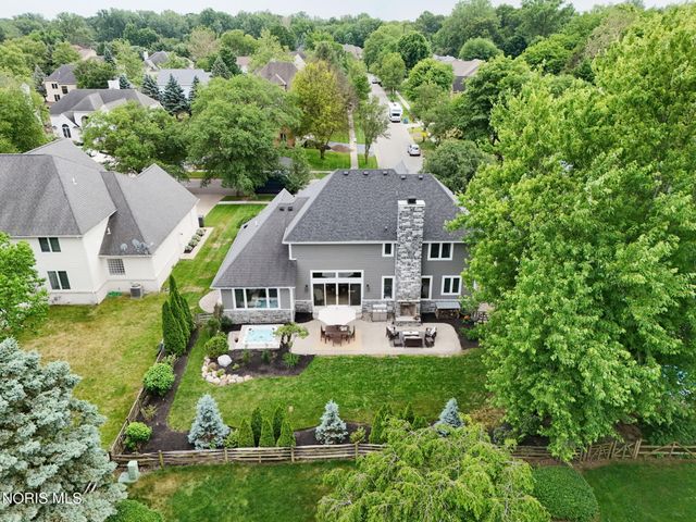 7048 Altonbrough Drive, Toledo, OH 43617