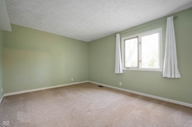 1346 Smokey Row Lane, Carmel, IN 46033