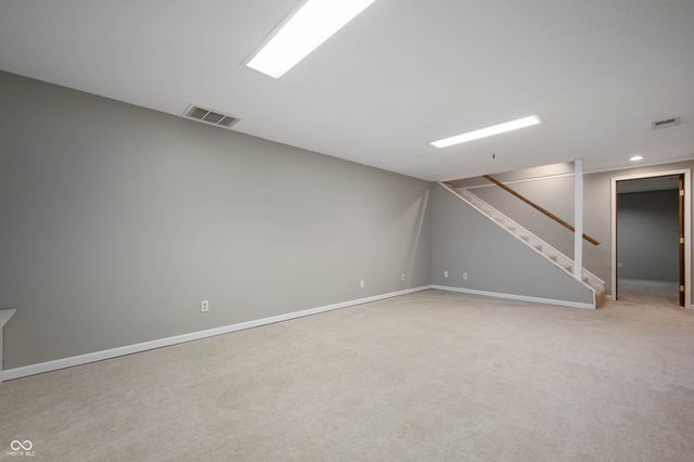 1346 Smokey Row Lane, Carmel, IN 46033