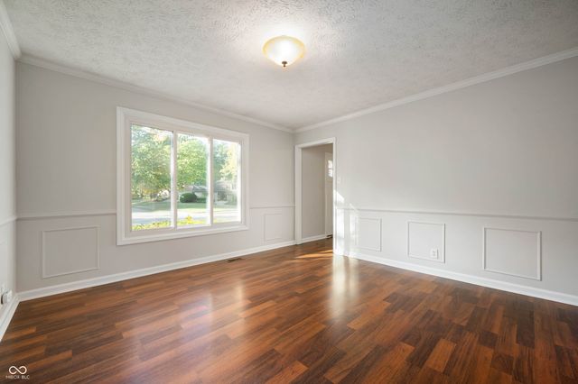 1346 Smokey Row Lane, Carmel, IN 46033