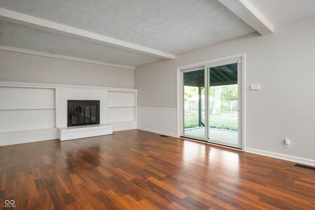 1346 Smokey Row Lane, Carmel, IN 46033