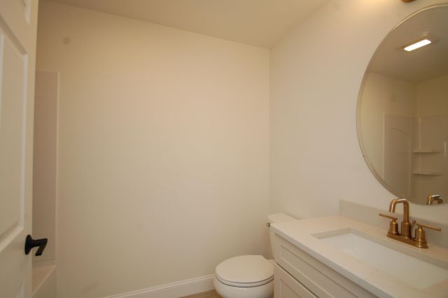 4A Dearborn Circle, Goffstown, NH 03045