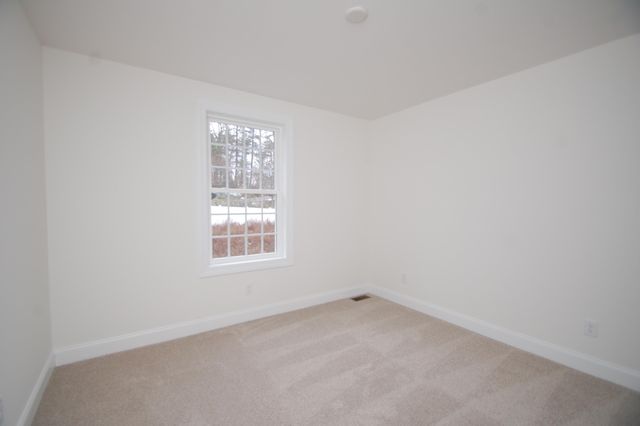 4A Dearborn Circle, Goffstown, NH 03045