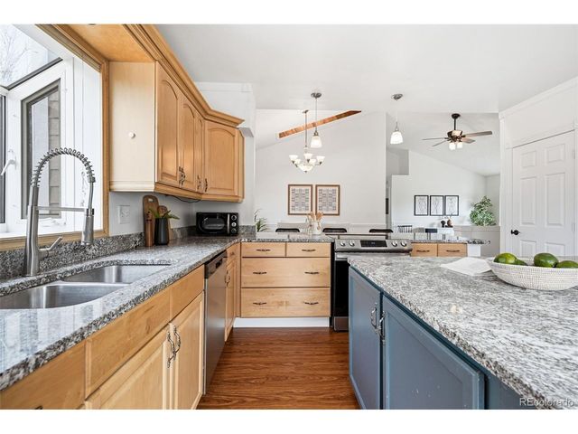 5437 S Swadley Ct, Littleton, CO 80127