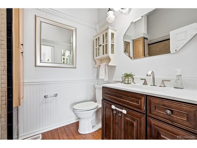 5437 S Swadley Ct, Littleton, CO 80127