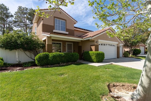 2832 W Pondera Street, Lancaster, CA 93536