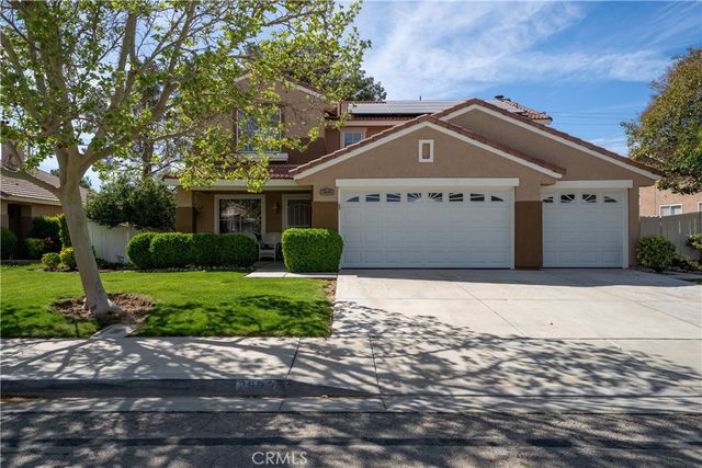 2832 W Pondera Street, Lancaster, CA 93536