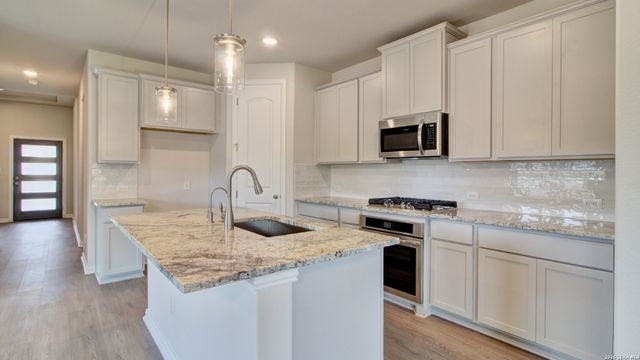 2253 Altiplano, San Antonio, TX 78245