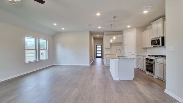 2253 Altiplano, San Antonio, TX 78245