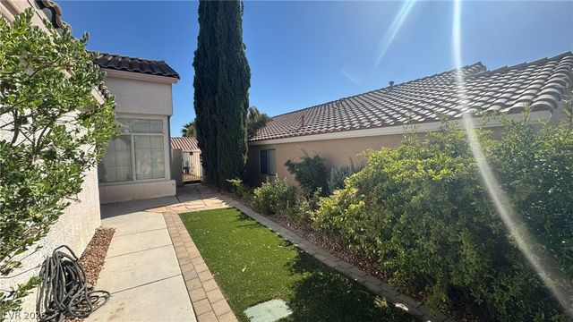 9716 Ridge Creek Place, Las Vegas, NV 89134