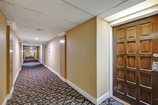 3800 N Hills Drive 412, Hollywood, FL 33021