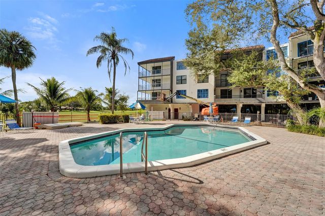 3800 N Hills Drive 412, Hollywood, FL 33021