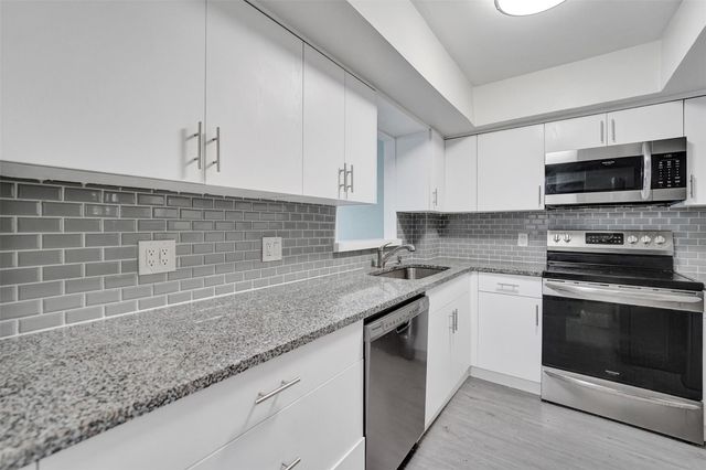 3800 N Hills Drive 412, Hollywood, FL 33021