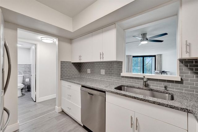 3800 N Hills Drive 412, Hollywood, FL 33021