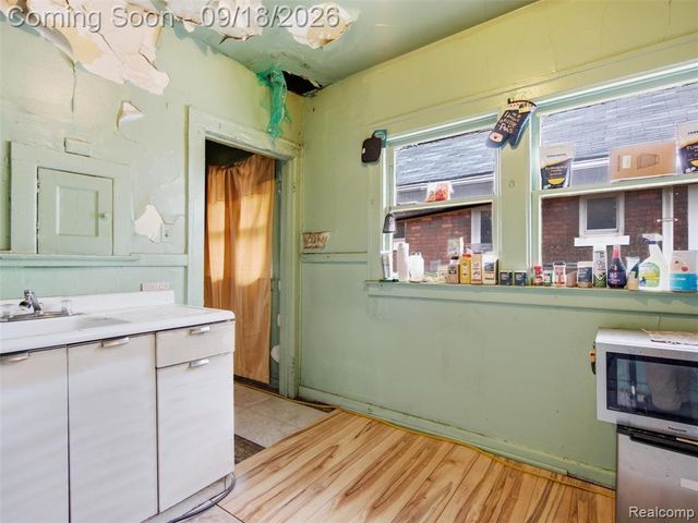 1699 Atkinson Street, Detroit, MI 48206