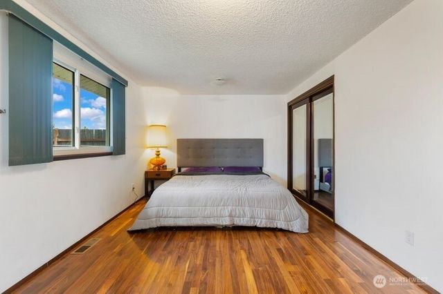 8704 48th Drive NE, Marysville, WA 98270