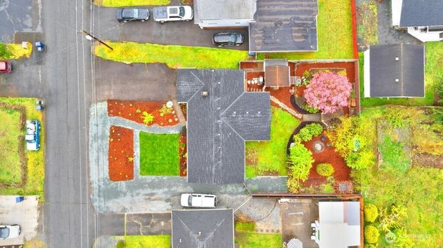 8704 48th Drive NE, Marysville, WA 98270