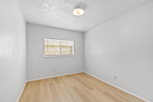 8118 Vista Del Sol Drive, Houston, TX 77083