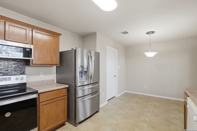 10815 Bearwolf Bay, San Antonio, TX 78245