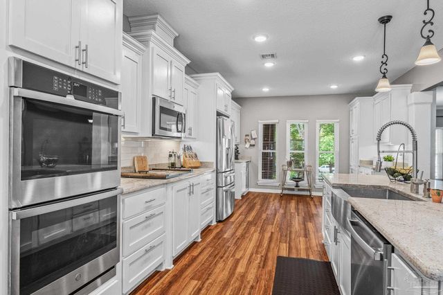 10443 Tam O'shanter Rd, Pensacola, FL 32514